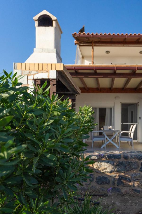 Вилла Blue Coast House Goudhouros Экстерьер фото
