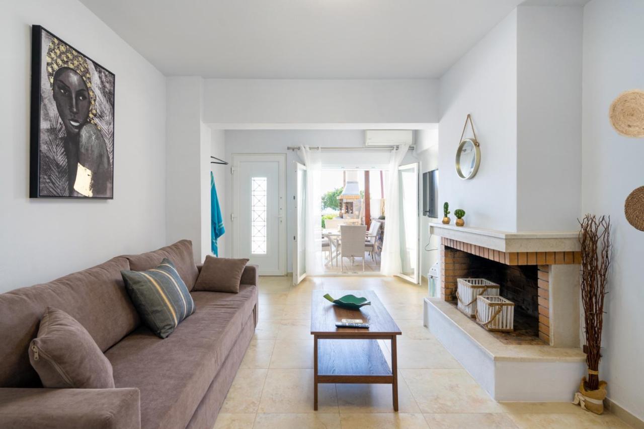 Вилла Blue Coast House Goudhouros Экстерьер фото