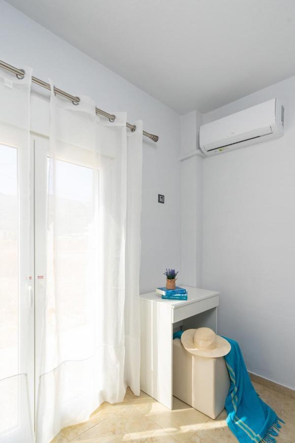 Вилла Blue Coast House Goudhouros Экстерьер фото