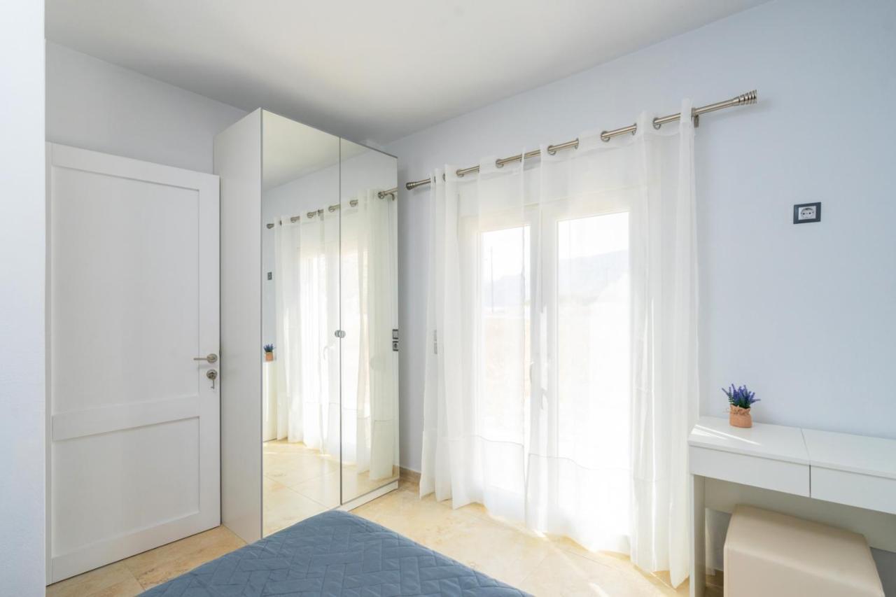 Вилла Blue Coast House Goudhouros Экстерьер фото